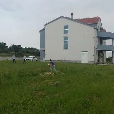 Niko 1 Radovin